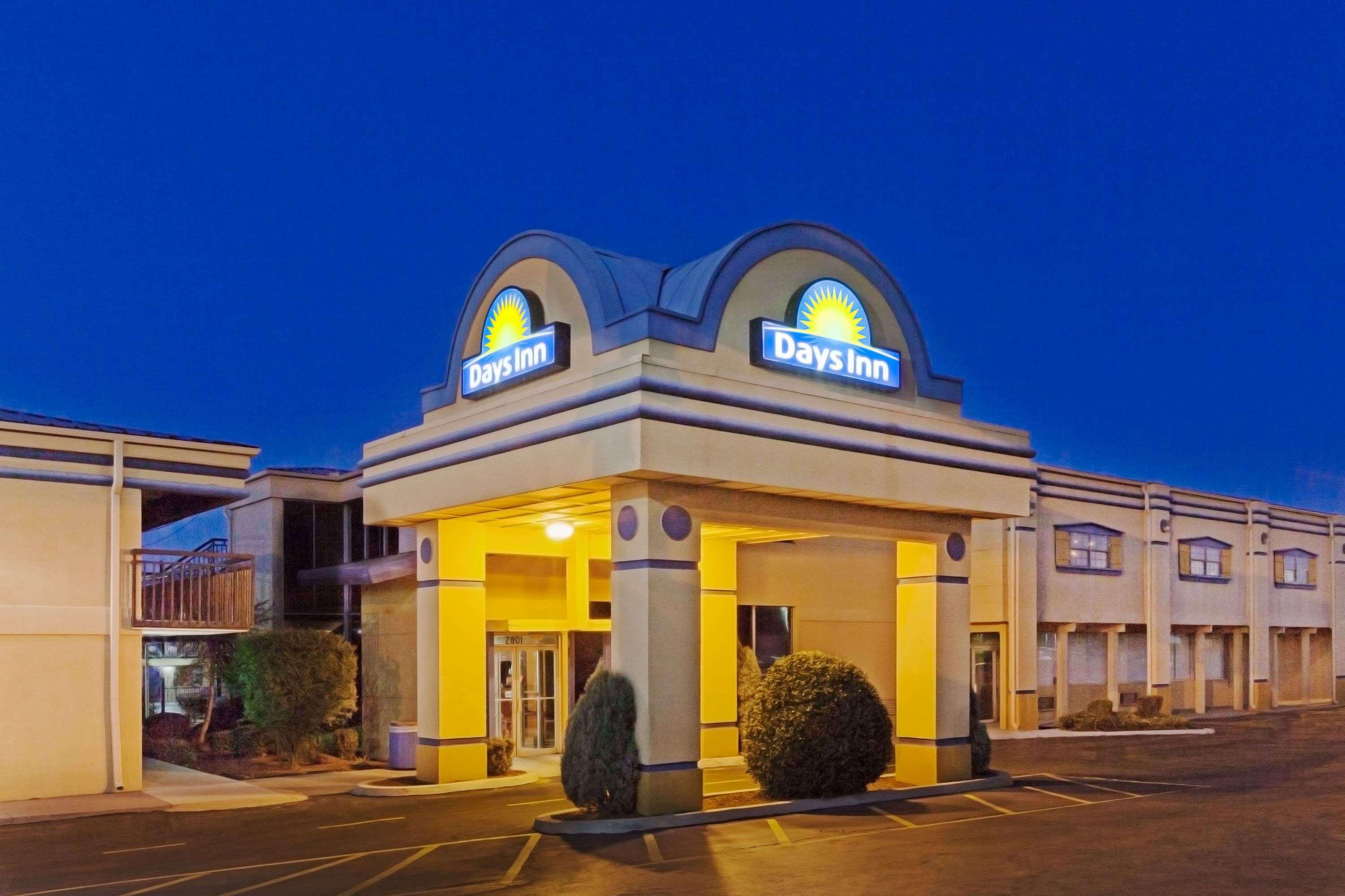 Days Inn By Wyndham Oklahoma City Fairground מראה חיצוני תמונה