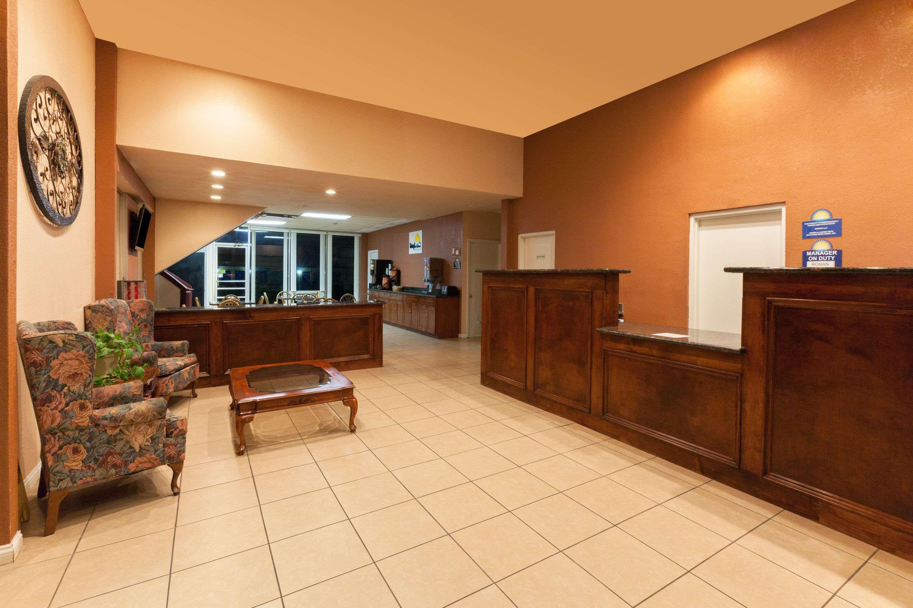 Days Inn By Wyndham Oklahoma City Fairground מראה חיצוני תמונה