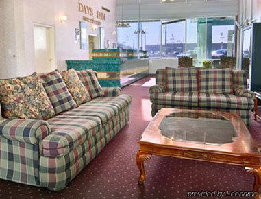 Days Inn By Wyndham Oklahoma City Fairground מראה פנימי תמונה